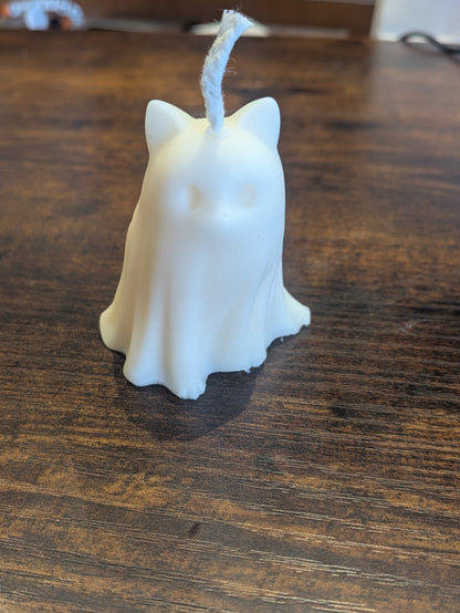 Petit Chat Fantôme — Bougie moulée Halloween
